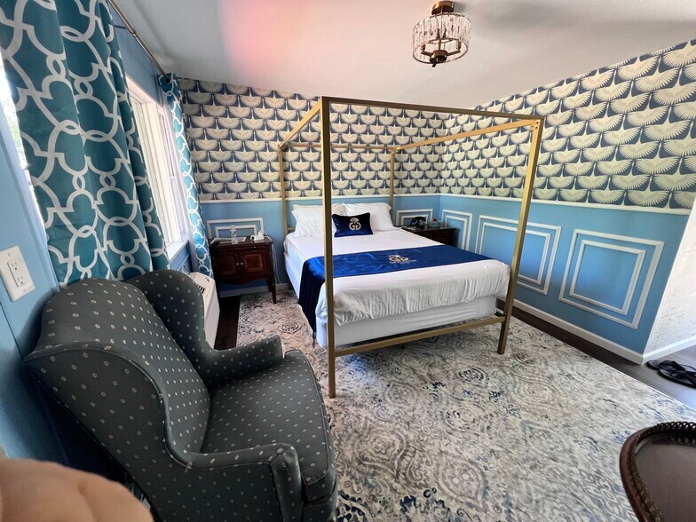 More Photos Of 214 County Road 152, Northville Hotel For Sale