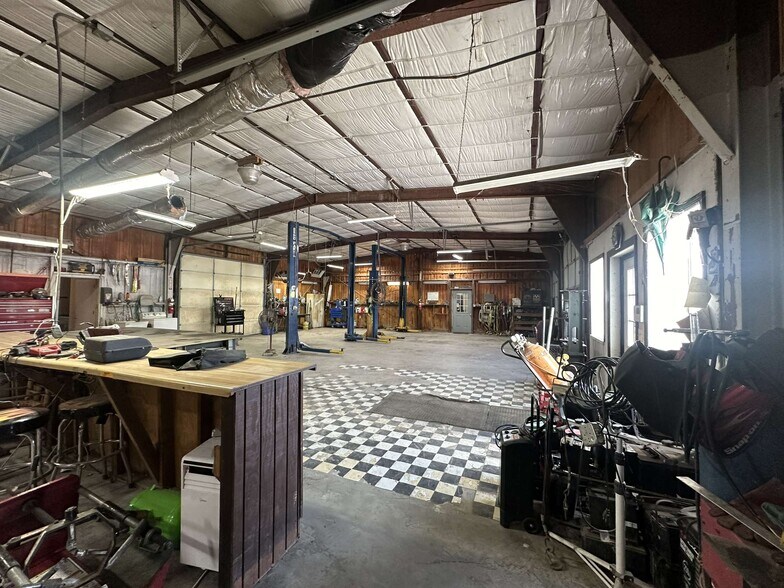 More Photos Of 210 State Highway J, Hayti Auto Dealership For Sale