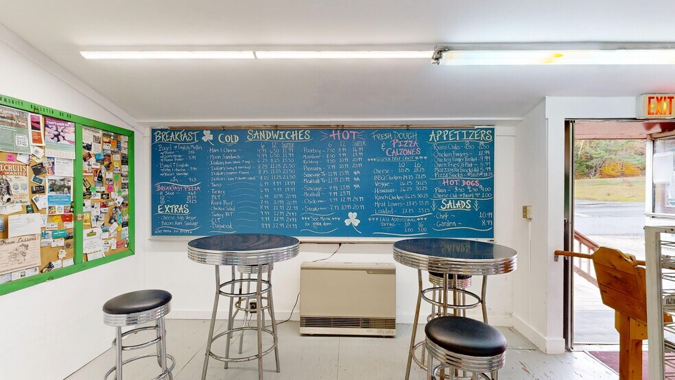 More Photos Of 130 Wardtown Rd, Freeport General Retail For Sale