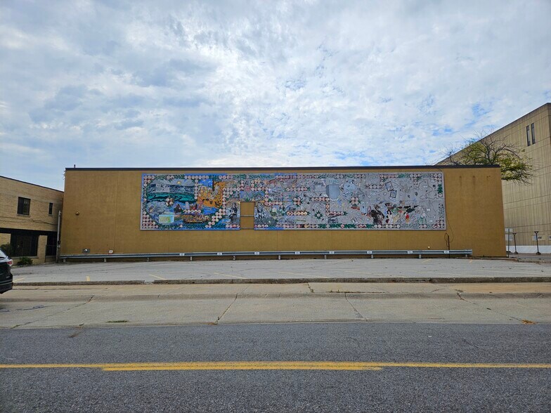 More Photos Of 308 S Washington Ave, Saginaw Office For Lease