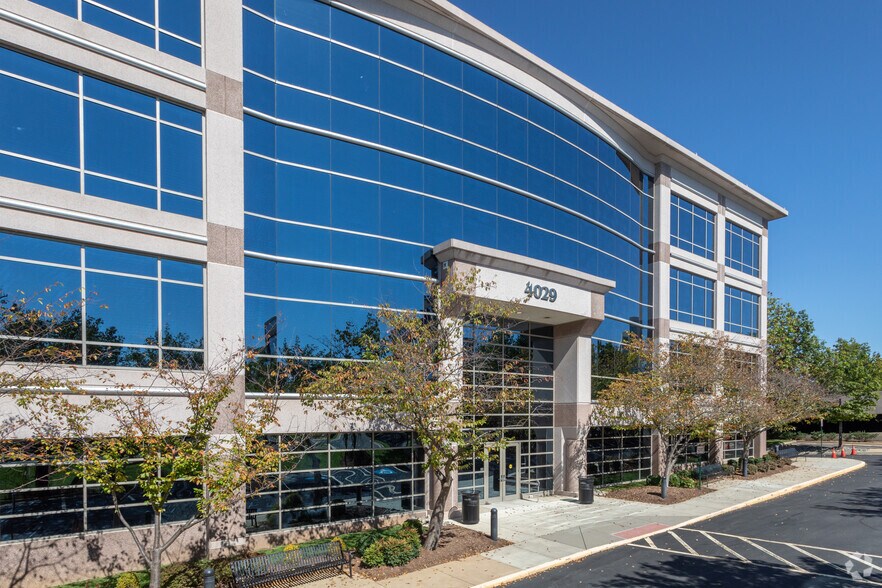 More Photos Of 4029 Ridge Top Rd, Fairfax Office For Sale