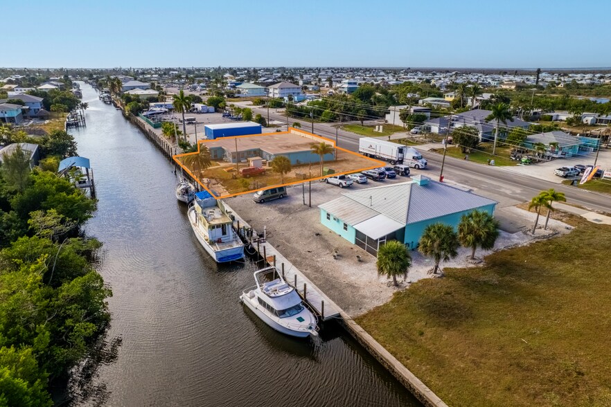 More Photos Of 3324 Stringfellow Rd, Saint James City General Retail For Sale