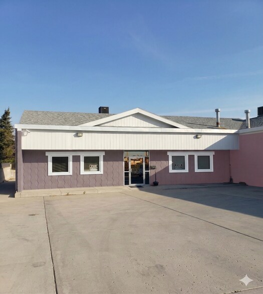 More Photos Of 649 N Front St, Rock Springs Warehouse For Lease