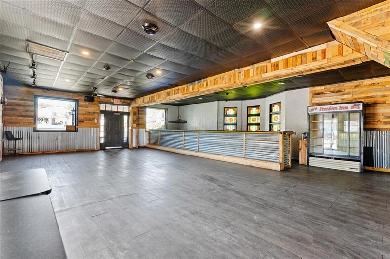 More Photos Of 2222 Freeport Rd, New Kensington General Retail For Sale