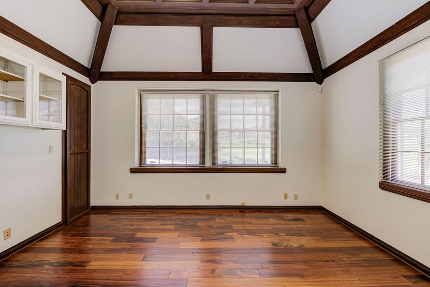 More Photos Of 2449 S El Camino Real, San Clemente Storefront Retail Office For Sale