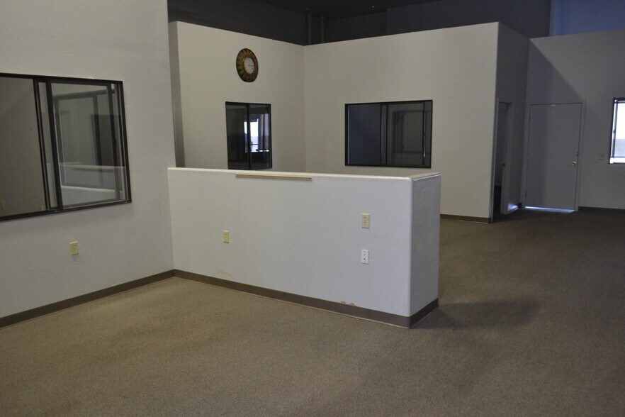 More Photos Of 6717-6719 E 2nd St, Prescott Valley General Retail For Lease
