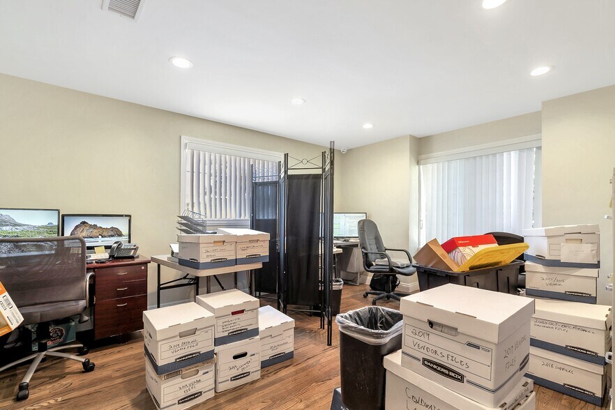 More Photos Of 10404 Foothill Blvd, Sylmar Land For Sale