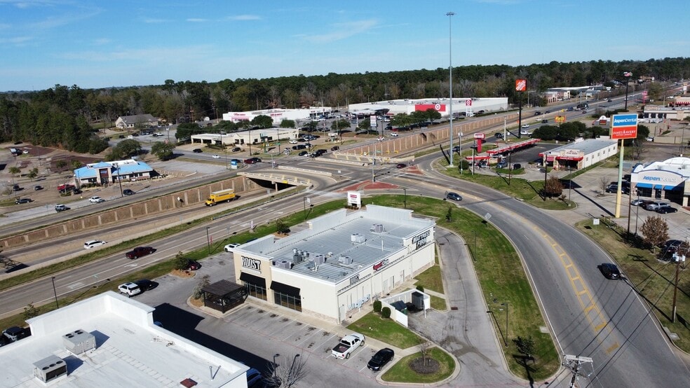 More Photos Of 4401-4411 S Medford Dr, Lufkin Freestanding For Lease