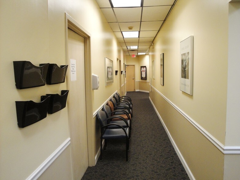 More Photos Of 5540 W 111th St, Oak Lawn Medical For Lease