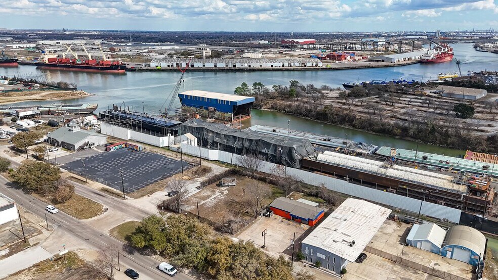 More Photos Of 305 Broadway St, Houston Land For Sale