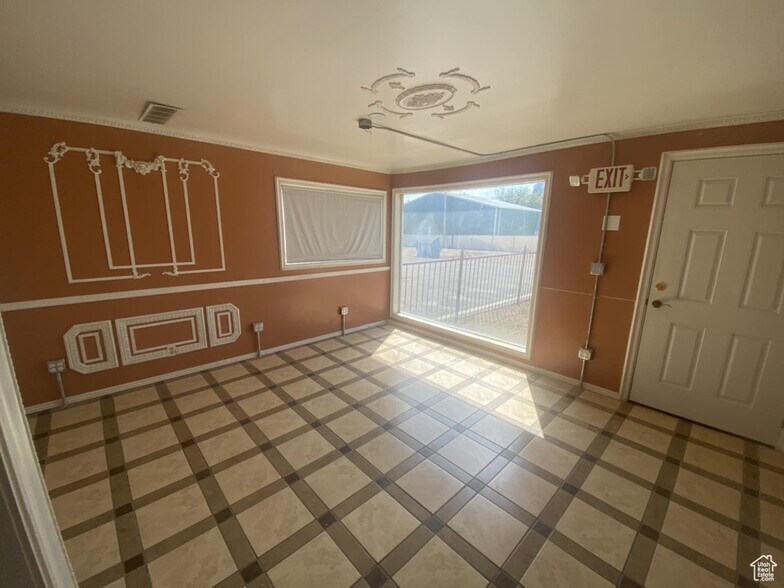 More Photos Of 235 W Main St, Vernal Office For Sale