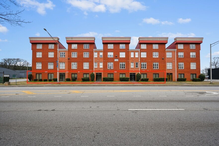 More Photos Of 2465 Main St, Atlanta Medical For Sale