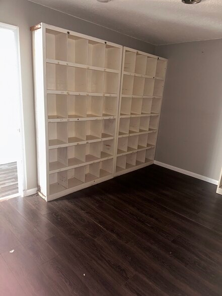 More Photos Of 686 S Highway 25 W, Williamsburg Office For Lease