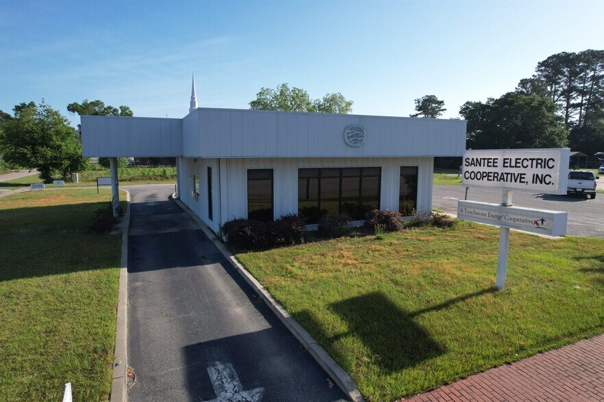 Primary Photo Of 202 Broad st, Hemingway Office For Sale