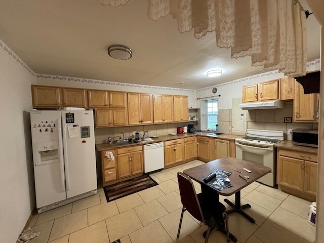 More Photos Of 209 1st Ave S, Ilwaco Restaurant For Sale