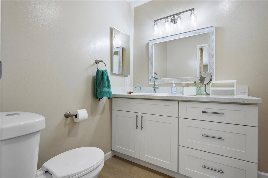 More Photos Of 561 Oakland Ave, Oakland Apartments For Sale