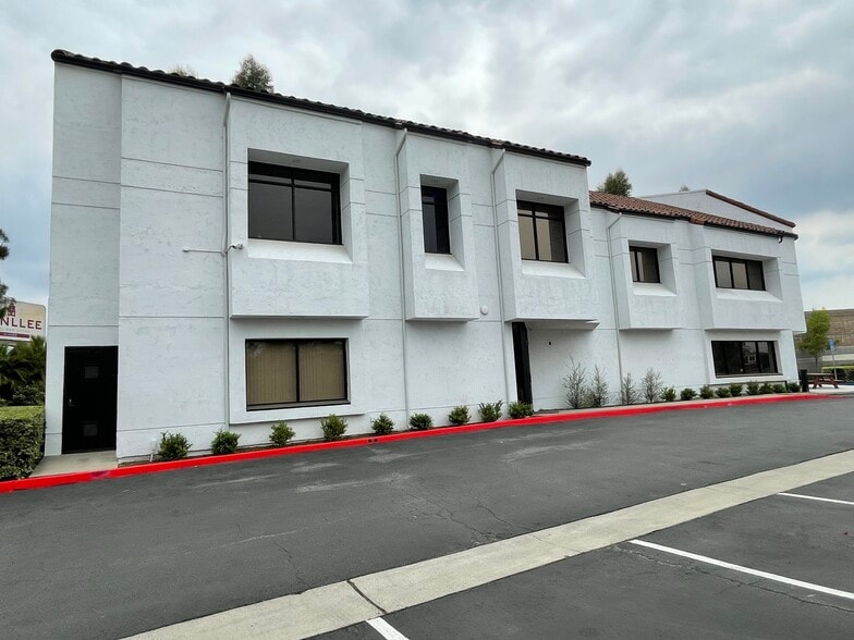 More Photos Of 1175 E Garvey St, Covina Loft Creative Space For Lease