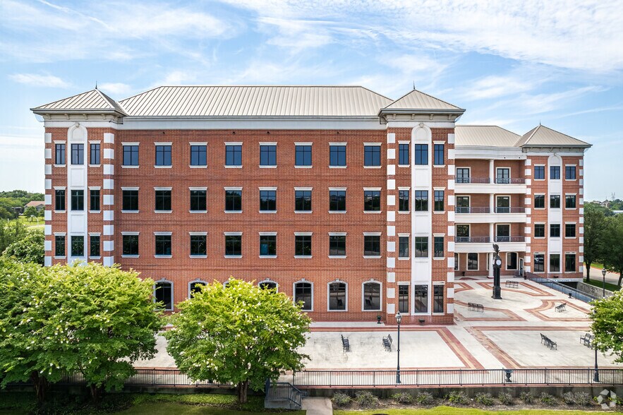 More Photos Of 5000 Legacy Dr, Plano Office For Lease