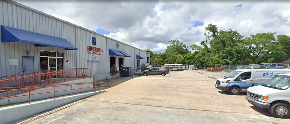 More Photos Of 526 N Parramore Ave, Orlando Warehouse For Lease