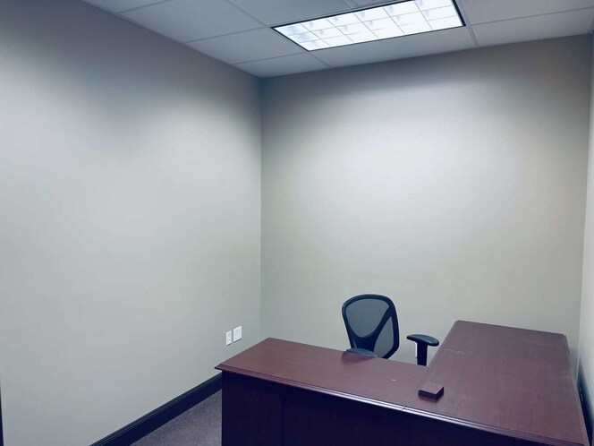 More Photos Of 623 E Fort Union Blvd, Midvale Medical For Sale