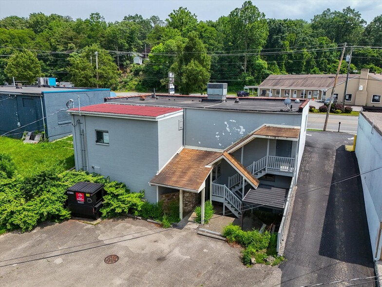 More Photos Of 3203 Brambleton Ave, Roanoke Freestanding For Sale