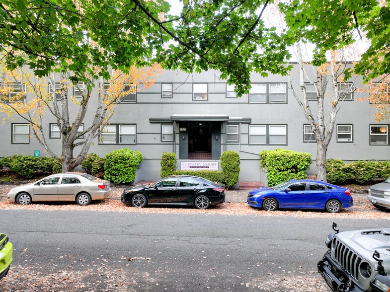 More Photos Of 2737 NW Upshur St, Portland Apartments For Sale