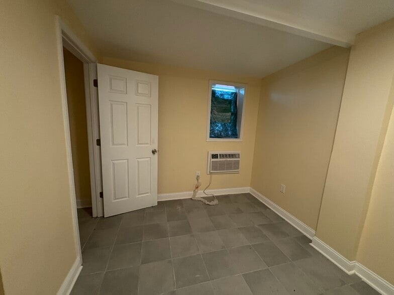 More Photos Of 7205 Livingston Rd, Oxon Hill Office Residential For Sale