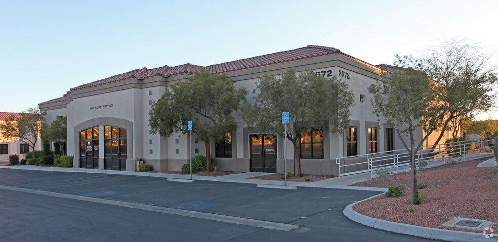 Primary Photo Of 3672-3674 N Rancho Dr, Las Vegas Medical For Lease