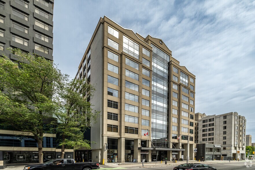 More Photos Of 141 Laurier Ave W, Ottawa Office For Lease