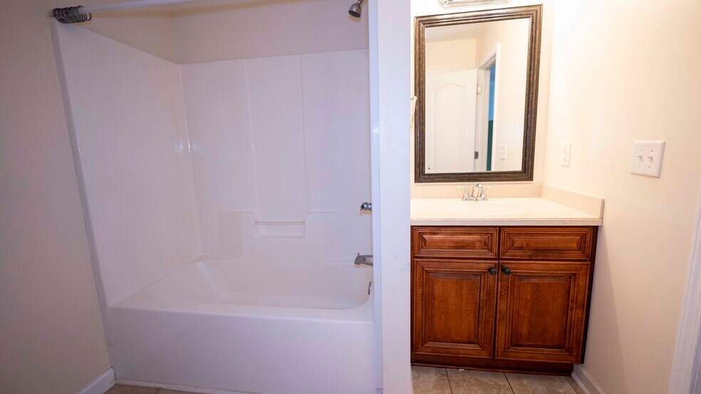 More Photos Of 1646 E Wesley Chapel Rd, Byron Land For Sale