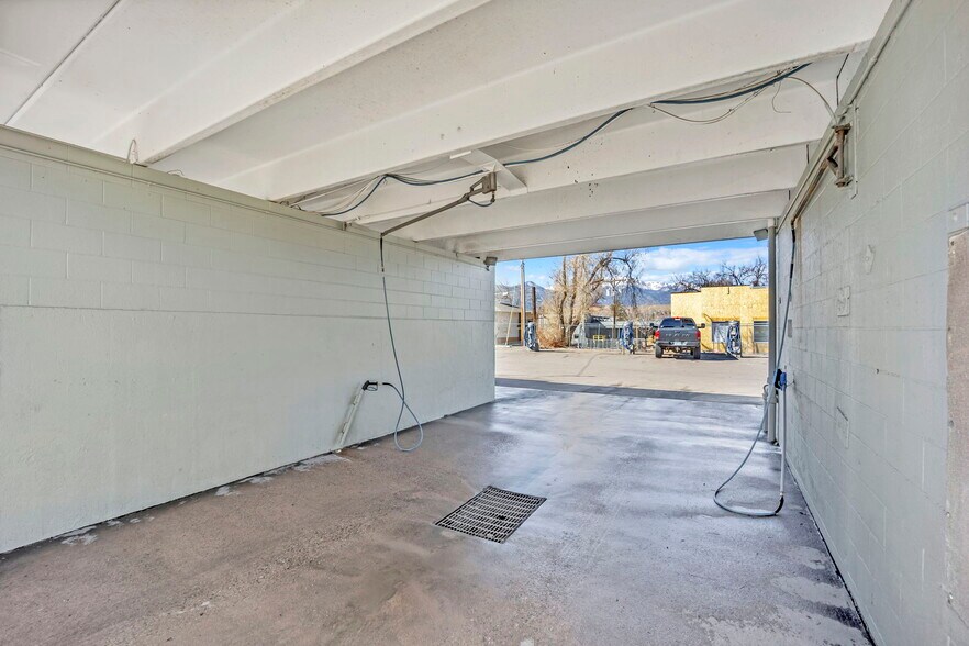 More Photos Of 2938 Beacon St, Colorado Springs Carwash For Sale