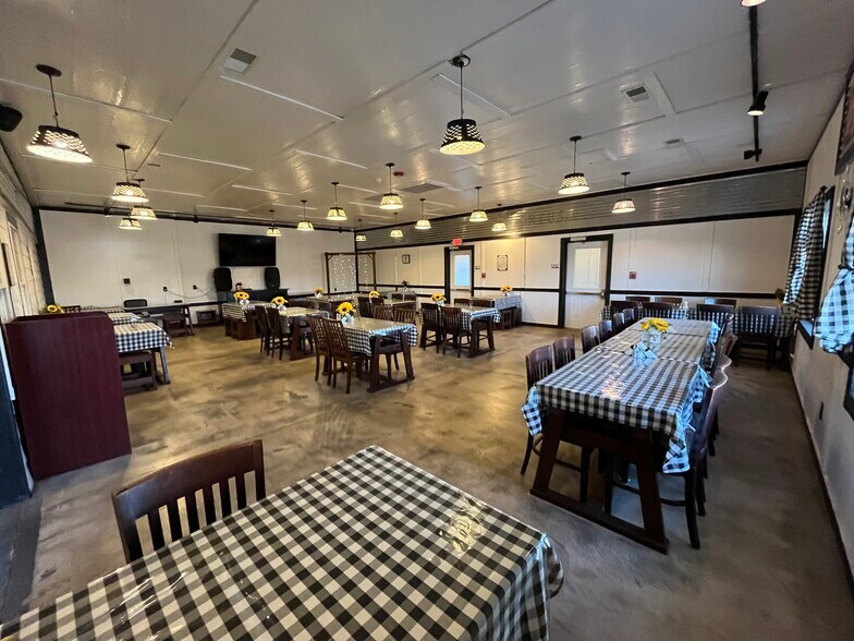 More Photos Of 139 Lemmons Ln, Gaffney Restaurant For Sale