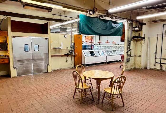 More Photos Of 6101 Detroit Ave, Cleveland Supermarket For Sale