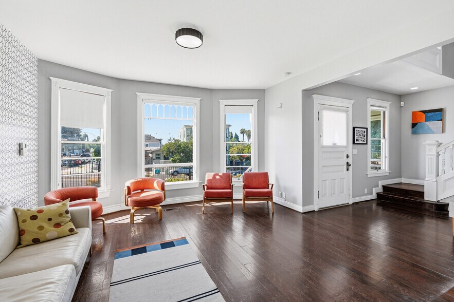 More Photos Of 1940 Market St, San Diego Office For Sale