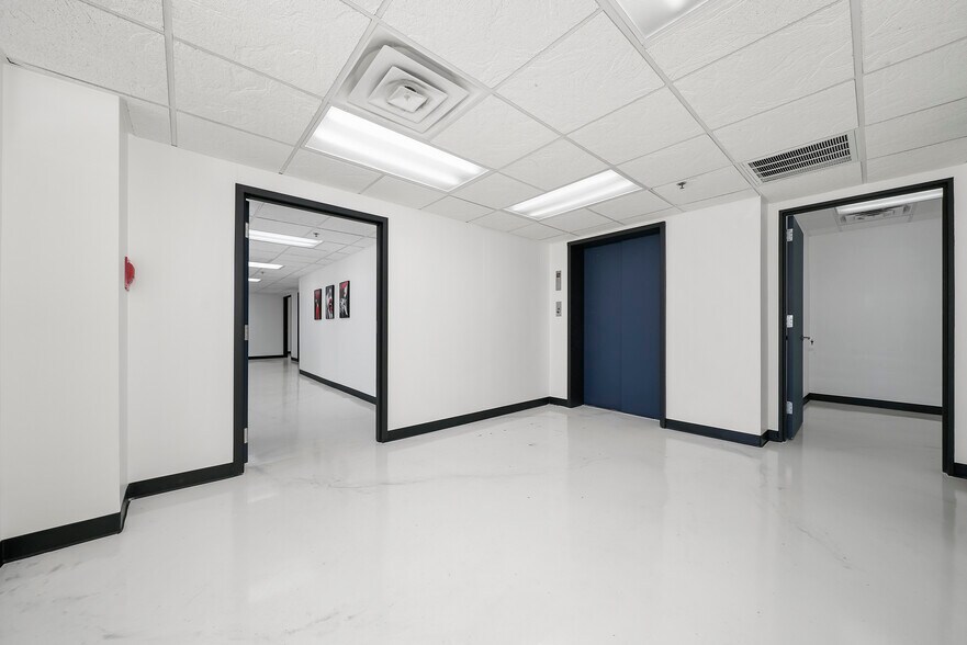 More Photos Of 9050 W 81st St, Justice Medical For Lease