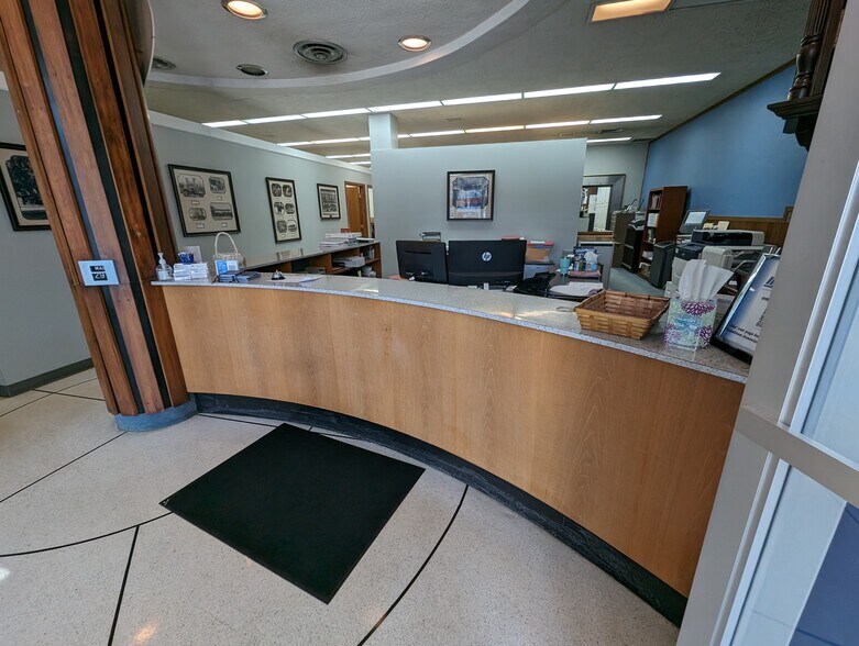More Photos Of 20 Pearl St, Council Bluffs Office For Sale