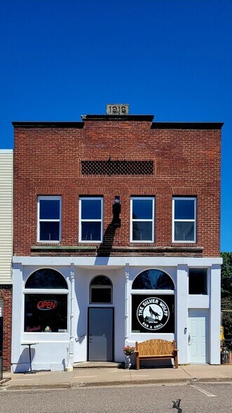 More Photos Of 116 Main St, Cornell Bar For Sale