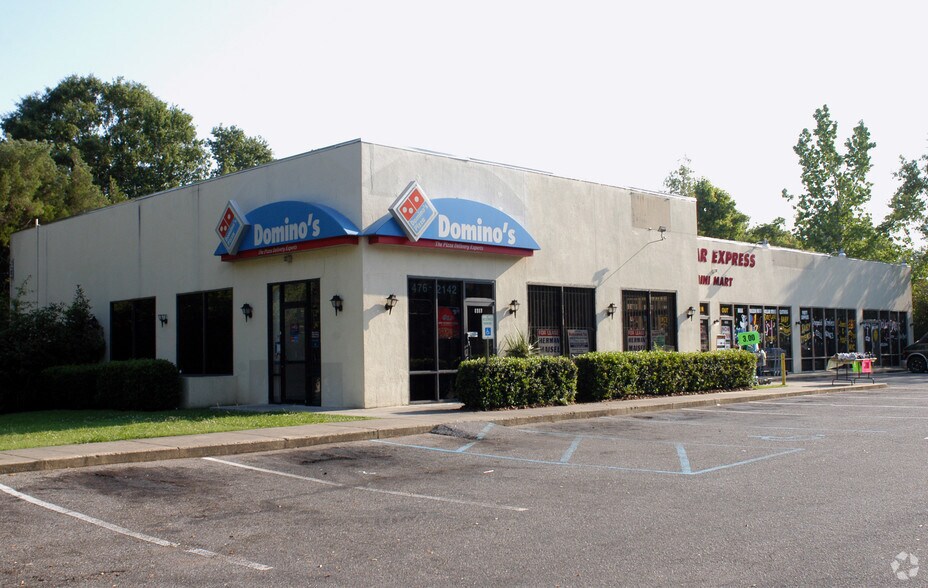 More Photos Of 1616 Government St, Mobile General Retail For Lease