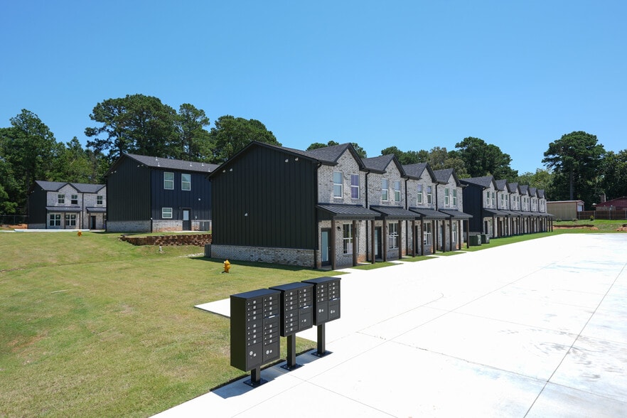 More Photos Of 6702 University Ave, Texarkana Apartments For Sale