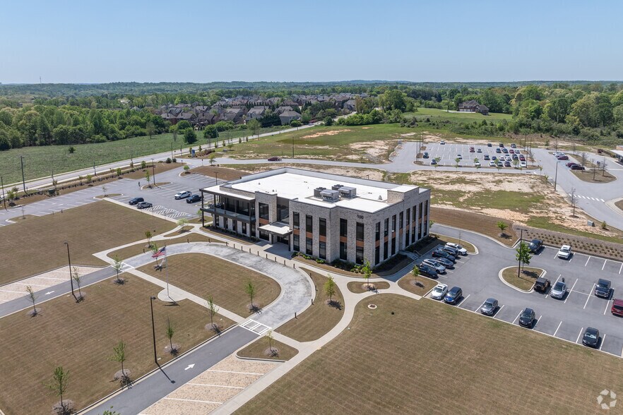 More Photos Of 100 Highpoint Park Way, Braselton Office For Lease