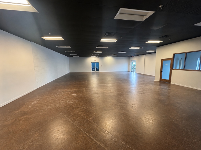 More Photos Of 6500 N Lamar Blvd, Austin Freestanding For Lease