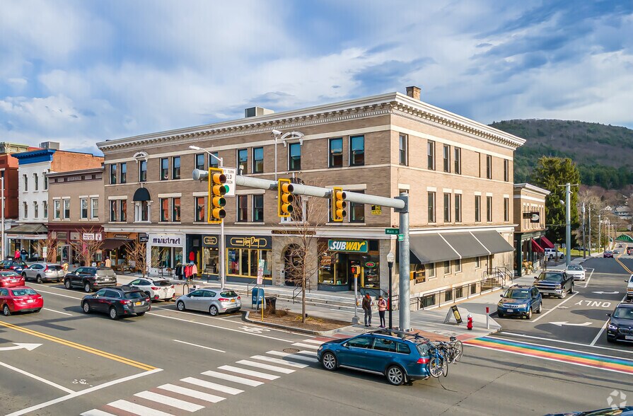 More Photos Of 313-323 Main St, Great Barrington Office For Lease