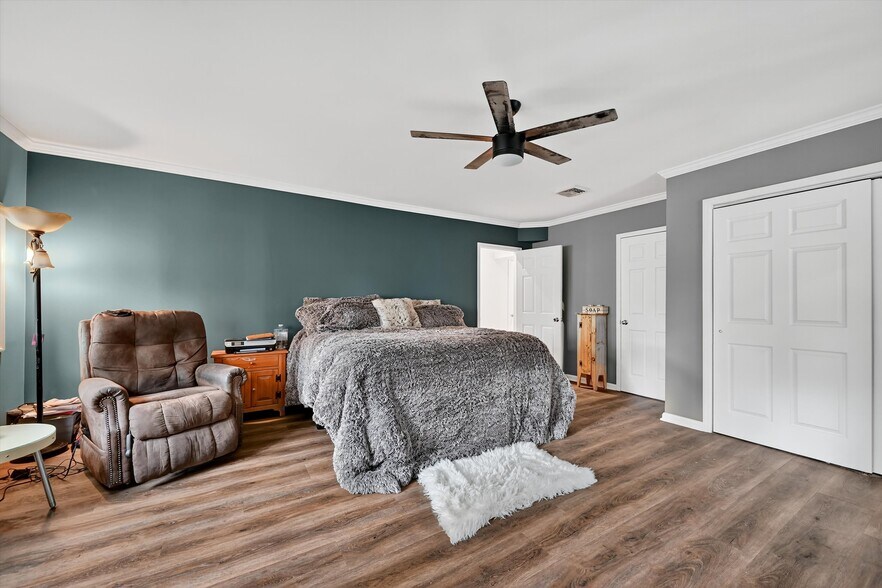 More Photos Of 13 Main St, Ogdensburg Auto Repair For Sale