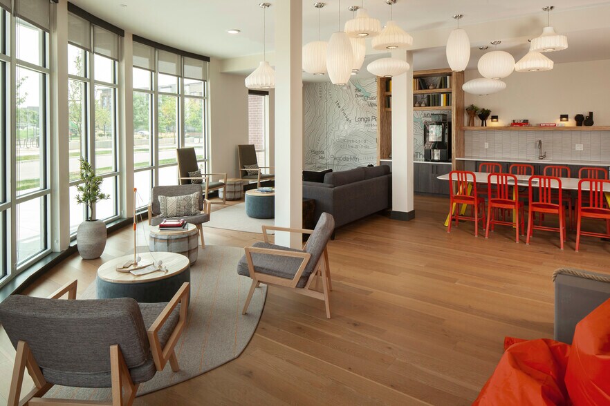 More Photos Of 399 E Dry Creek Rd, Littleton Multifamily For Sale