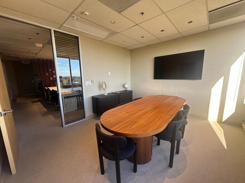 More Photos Of 1999 S Bascom Ave, Campbell Office For Lease