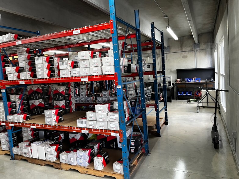 Primary Photo Of 7851-7863 NW 46th St, Doral Warehouse For Lease