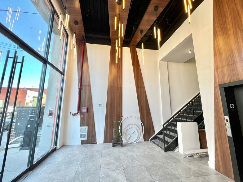 More Photos Of 84 14th St, Brooklyn Office For Lease