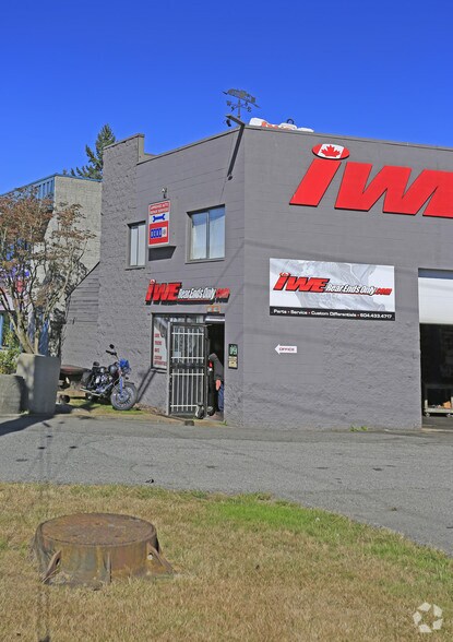 More Photos Of 7140 Russell Av, Burnaby Warehouse For Sale