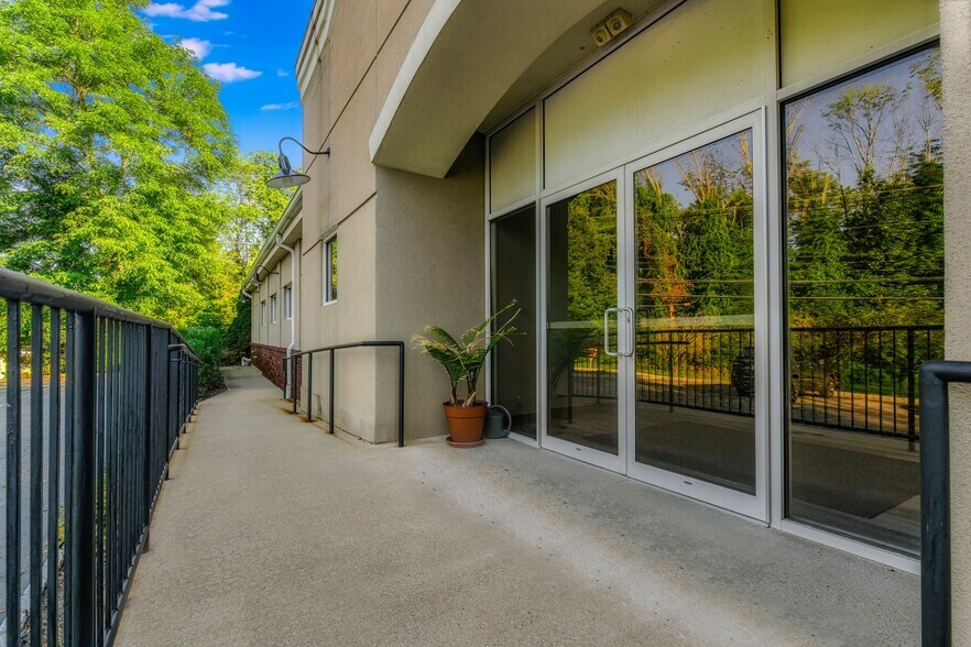 More Photos Of 185 State Route 183, Stanhope Medical For Sale