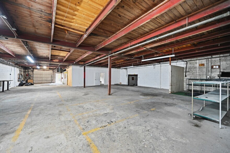 More Photos Of 1530 Nabell Ave, East Point Warehouse For Lease